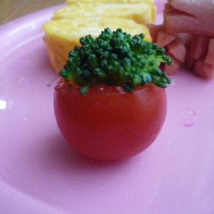 いつもsundisk*さんのレシピ参考にさせてもらってま～す＾＾
トマトの可愛さに一目ぼれしちゃいました♡
可愛すぎて食べるのがもったいない～！
